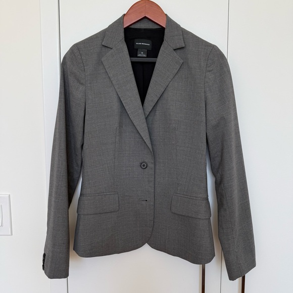 Club Monaco Jackets & Blazers - Like New - Club Monaco Gray Wool Blazer